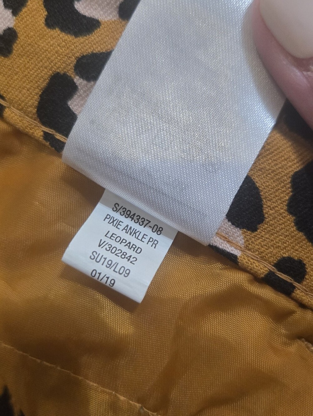 Old Navy Leopard Print Pixie Skinny Ankle Pants, Size 6 - Picture 6 of 8